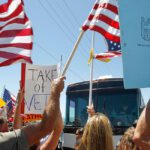 Protesters Block Busloads of Illegal Immigrants in California