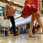 Shoppers Aren't Buying Trump Economy Panic Narrative