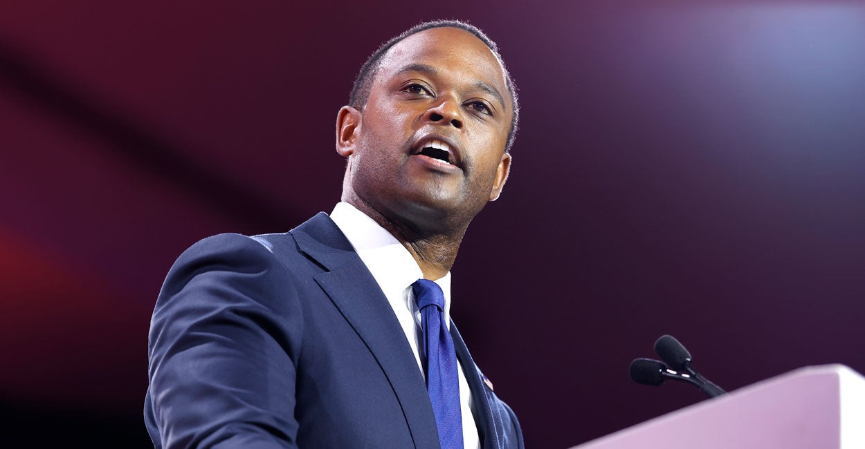 Kentucky’s GOP Senate Hopefuls Keep McConnell at Arm’s Length
