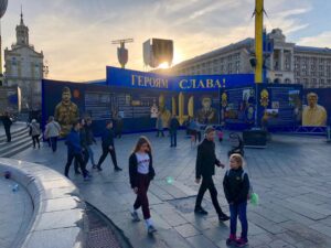 Ukrainian Voters Elect an Untested Comedian to Be President, Rebuking the Post-Soviet Political Establishment