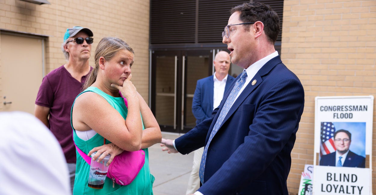 Swing-District Republicans Counter Dems’ Health Care Arguments in Shutdown